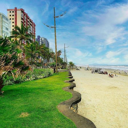 פראייה גראנדה Apartamento Na Vila Caicara Em Predio Frente Mar Com Excelente Localizacao Por Reserva Praia מראה חיצוני תמונה